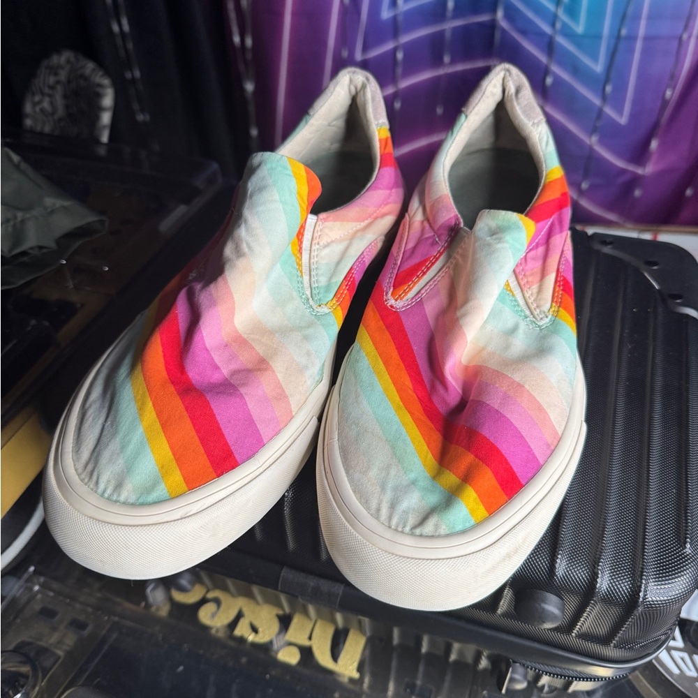 Seavees X Mr. Turk collab rainbow slip on 🌈